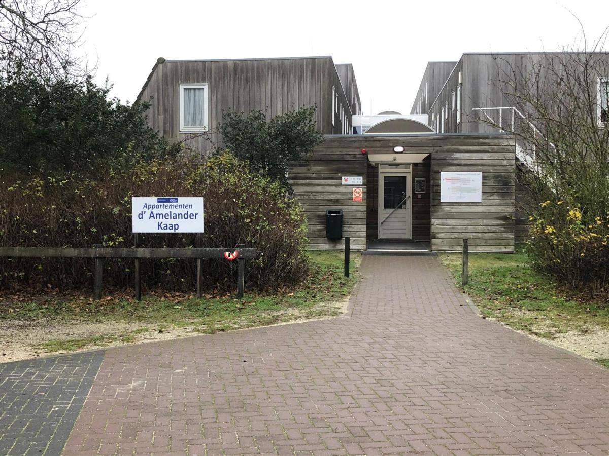 Appartement Ut & Thus, Resort Amelander Kaap Hollum  Exterior photo