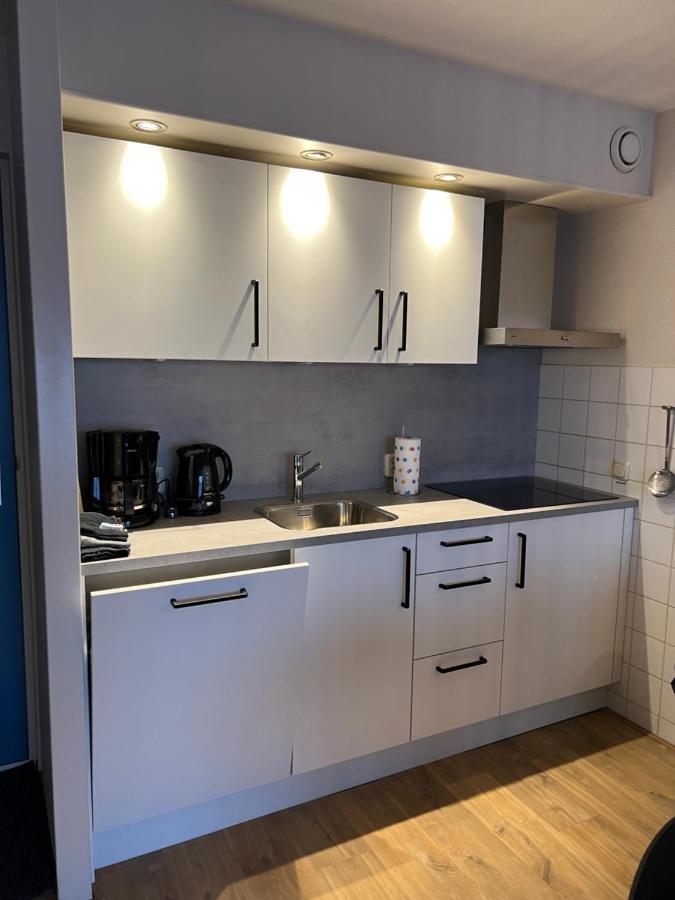 Appartement Ut & Thus, Resort Amelander Kaap Hollum  Exterior photo
